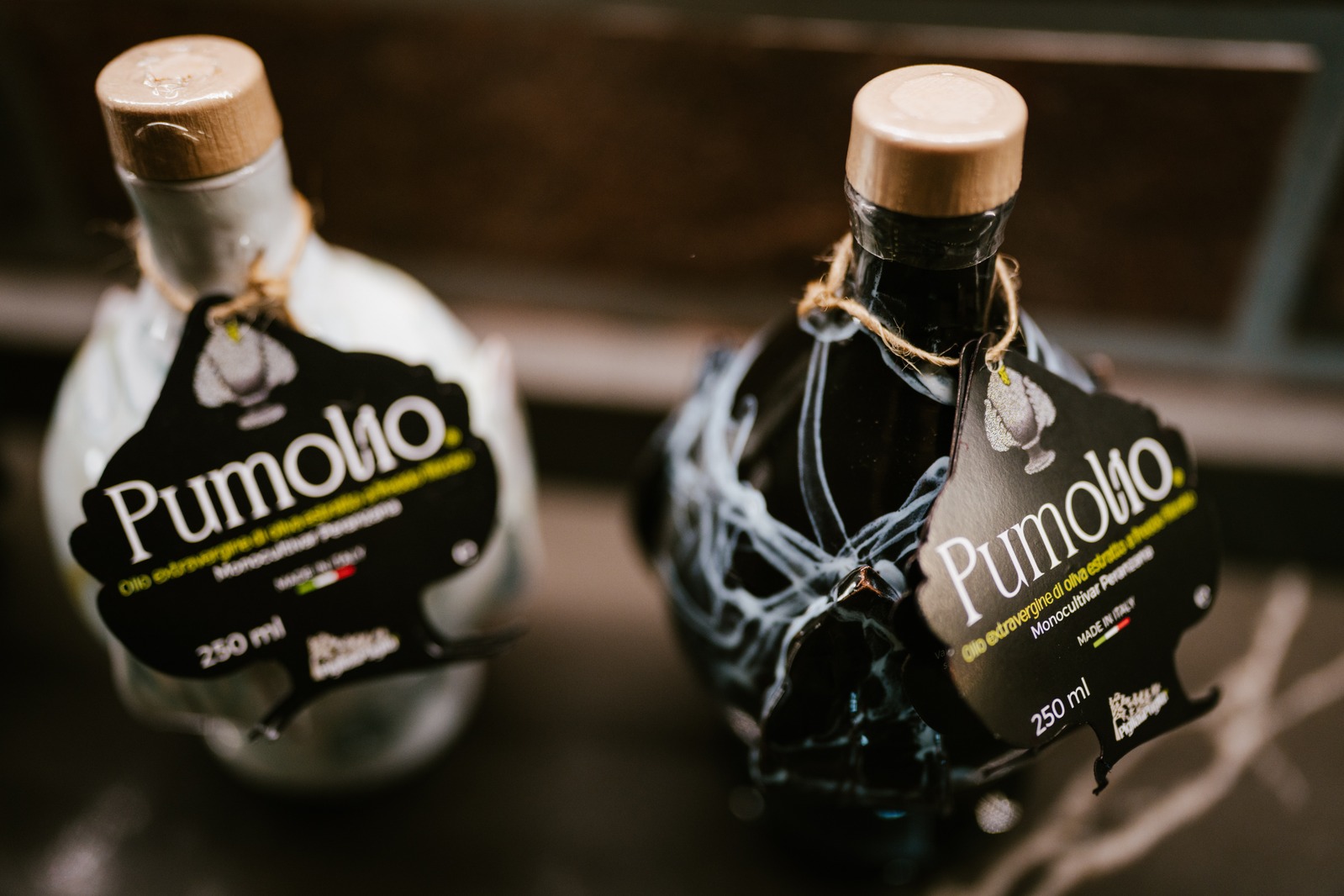 Pumolio® bianco e scuro in ceramica artigianale